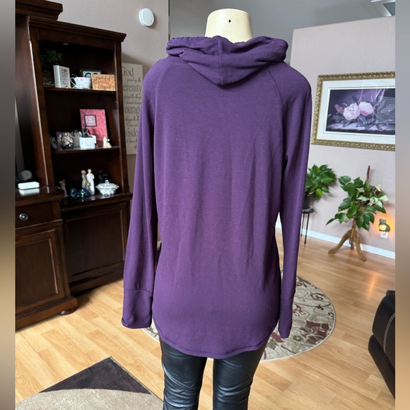 Pink Clover purple cowl neck long sleeve sweatshirt-size L - Picture 8 of 9